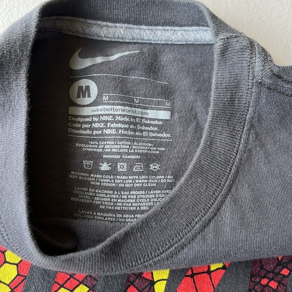 Nike boys T-shirt size M - Picture 2 of 3